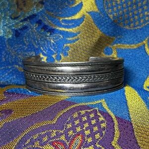Signed and Stamped Indonesia 925 Sterling Silver Cuff